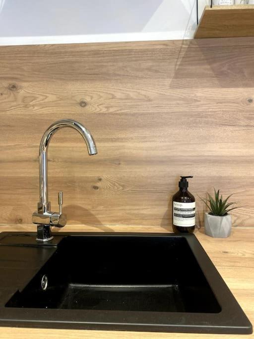 Refuge Boheme Au Coeur Du Jura Apartment โมเรซ์ ภายนอก รูปภาพ