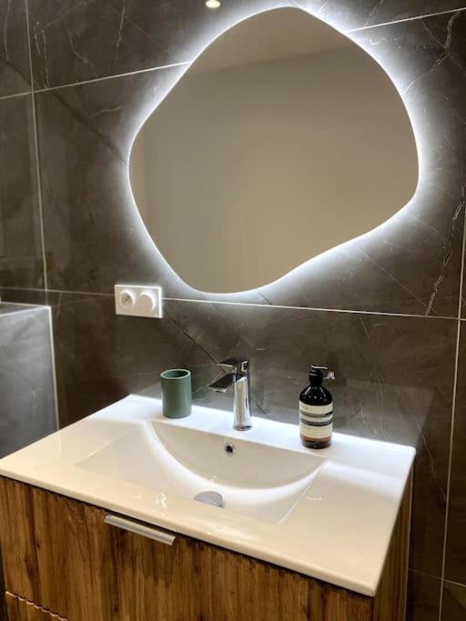 Refuge Boheme Au Coeur Du Jura Apartment โมเรซ์ ภายนอก รูปภาพ